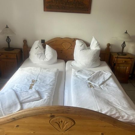 Gasthof Zur Post Siegen Esterno foto