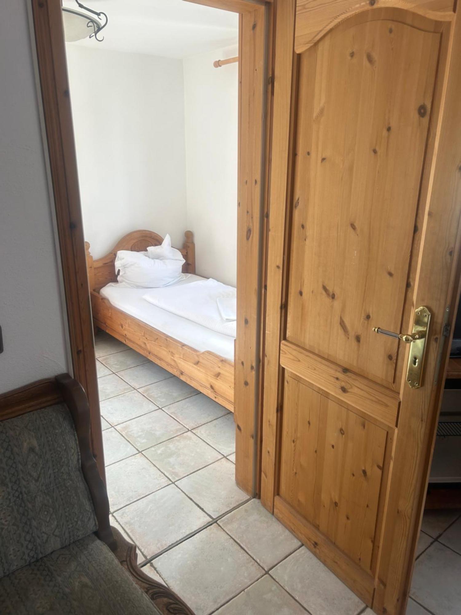 Gasthof Zur Post Siegen Esterno foto